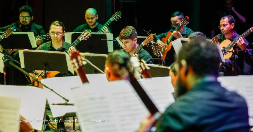 Orquestra de Violes do Amazonas apresenta concerto indito Espanhis, no Teatro Amazonas