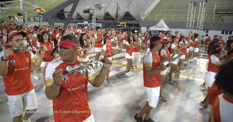 Escolas do Grupo Especial realizaram ltima noite de ensaios tcnicos no Sambdromo